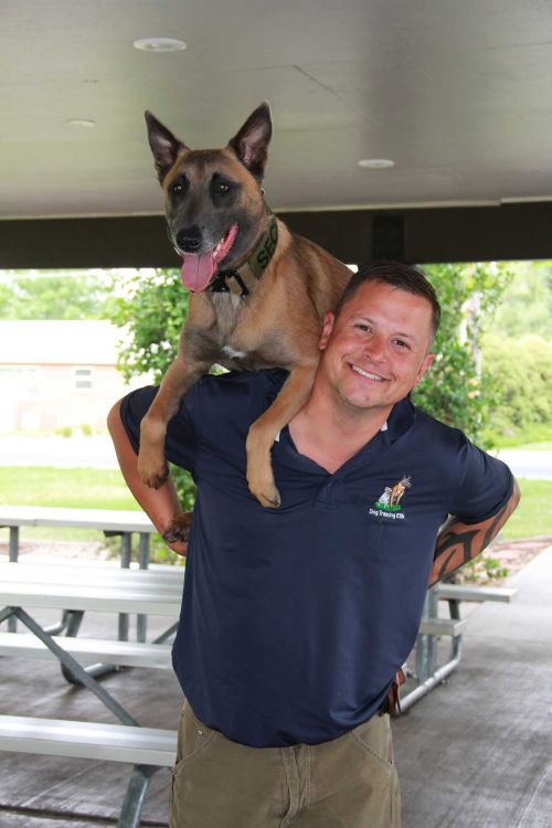 Dog Training Elite has expert PTSD dog trainers in St. Louis that provide service dog training programs for those suffering from PTSD.