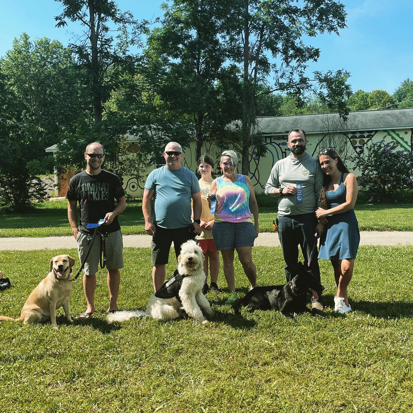 🏆We certified this handsome group with their Canine Good Citizen certificates last week!🥇 
We are so proud of each of you. It is a pleasure to work with you, and we know how hard you worked to get to this point in your training journey. We can&rsquo;t wait to see what happens next! 🙌🦮
The Canine Good Citizen program is a great way to set your dog up for success in all areas of their life. It teaches them basic obedience skills, such as sit, stay, and come, as well as how to behave in public places. This training can help to make your dog a more well-rounded and well-behaved member of your family. 💖
➡️If you are interested in learning more about the Canine Good Citizen program, please contact us today. We would be happy to answer any questions and work with you on your training journey.

