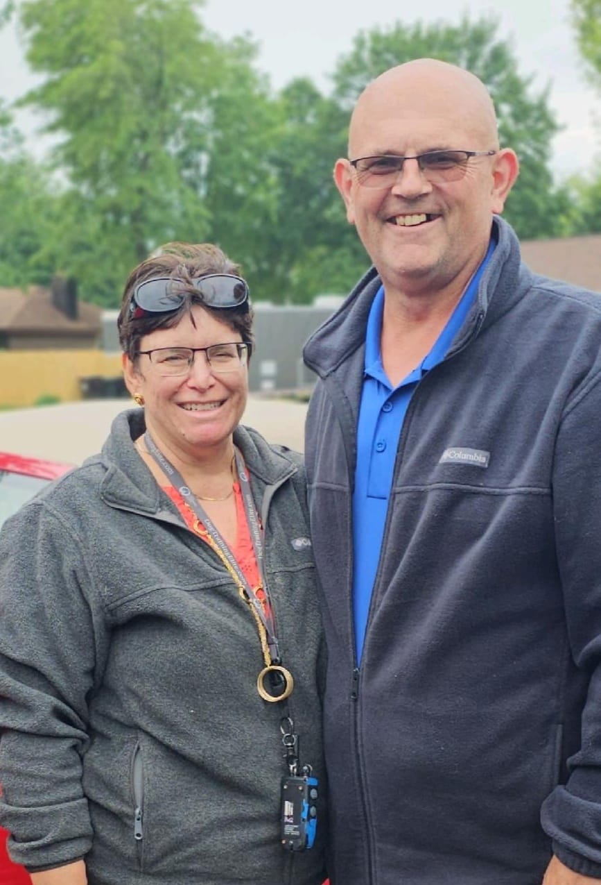 A joyous and celabrative Christmas to all our friends & family as we rejoice in the birth of our Savoir - Jesus Christ.
Jeff, Lara, & Max